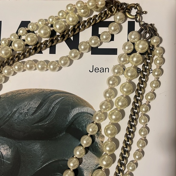 J Crew pearl/gold necklace - Picture 3 of 6
